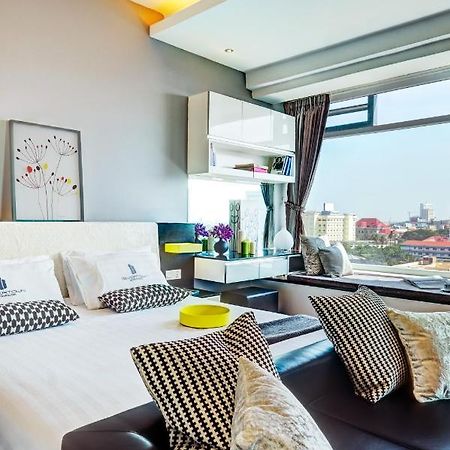 Naki Suites @ Silvertown Phnom Penh Exteriör bild