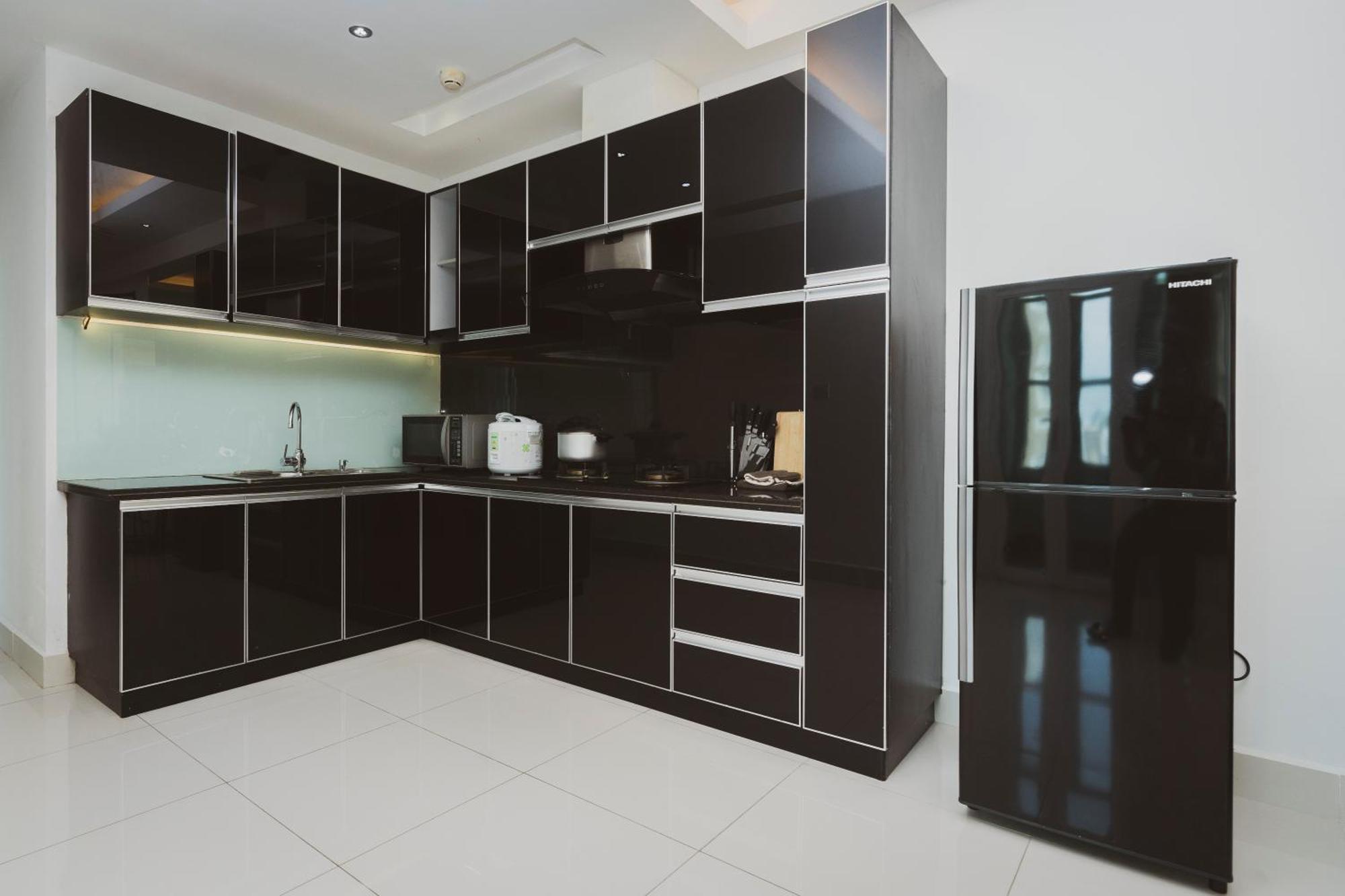 Naki Suites @ Silvertown Phnom Penh Exteriör bild