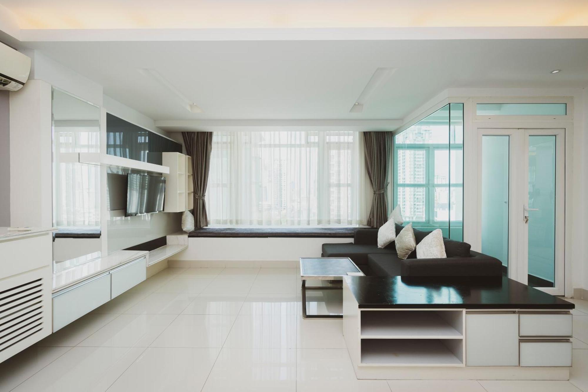 Naki Suites @ Silvertown Phnom Penh Exteriör bild